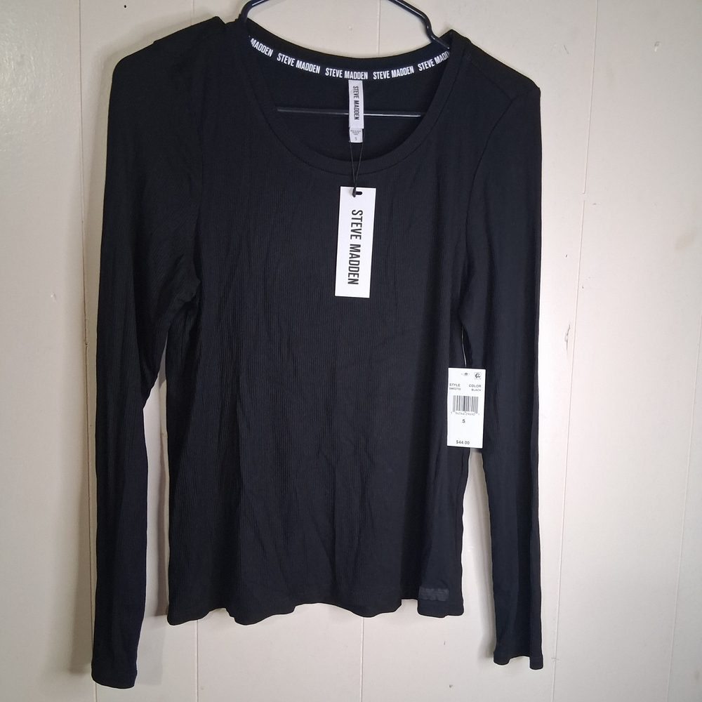 Steve Madden Classic Black Long Sleeve Tee - Picture 1 of 4